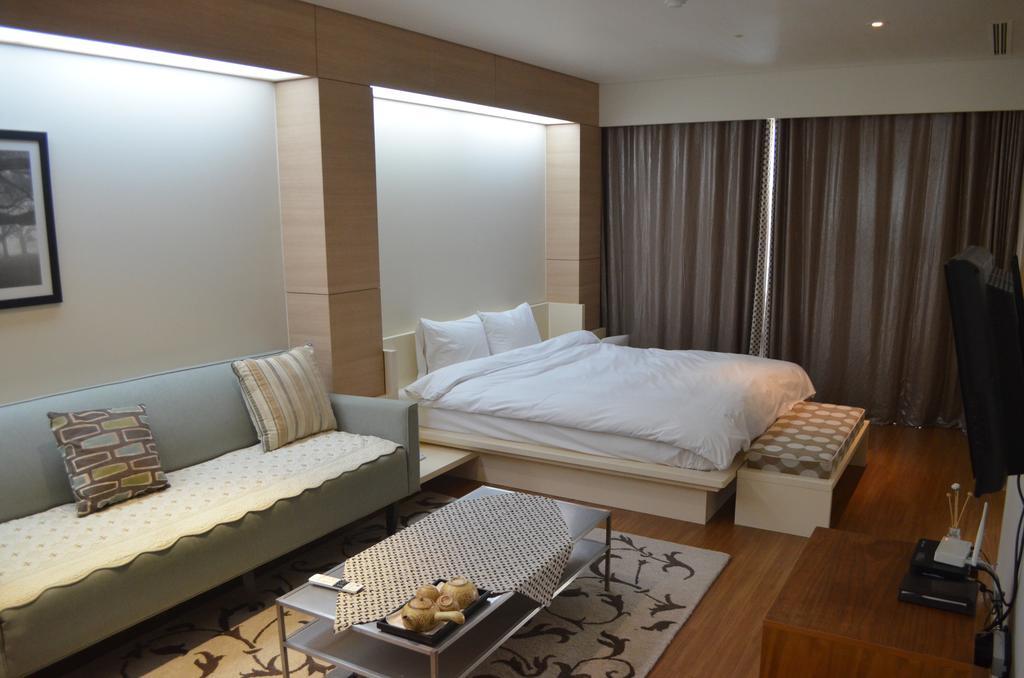 Lake Hills Bugok Resort Changnyeong Exterior foto