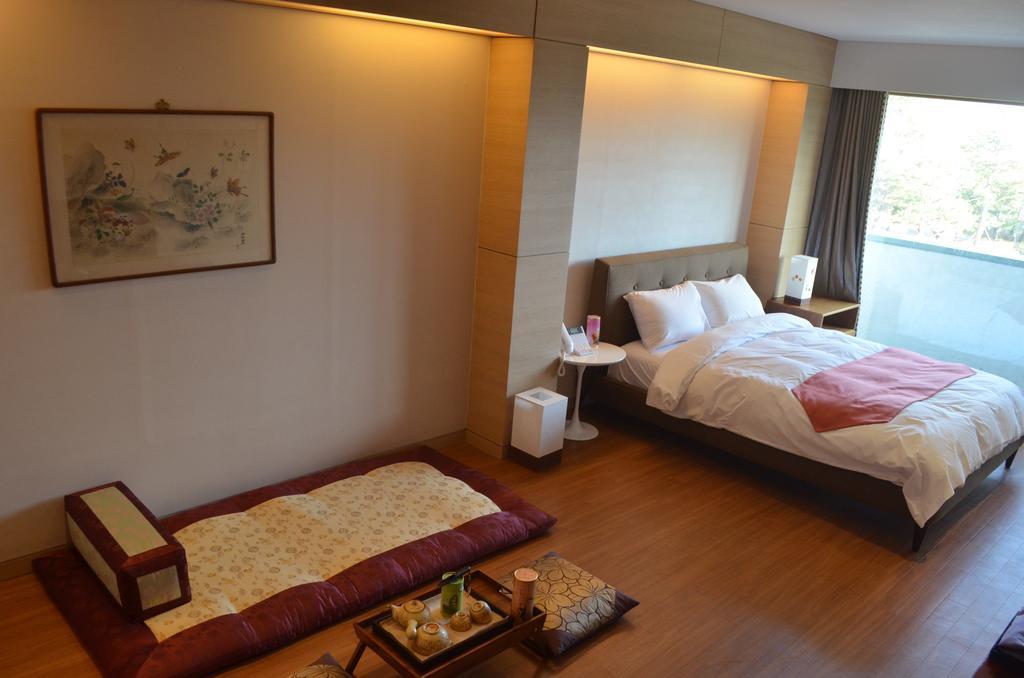 Lake Hills Bugok Resort Changnyeong Exterior foto